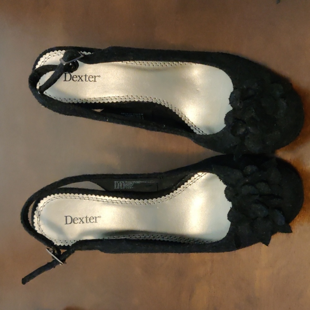 Women's size 7 black heels
